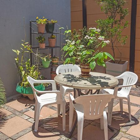 Spacious Garden Cottage Johannesburg Ngoại thất bức ảnh